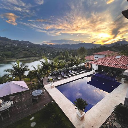 1714 Hotel Boutique Guatapé Екстериор снимка