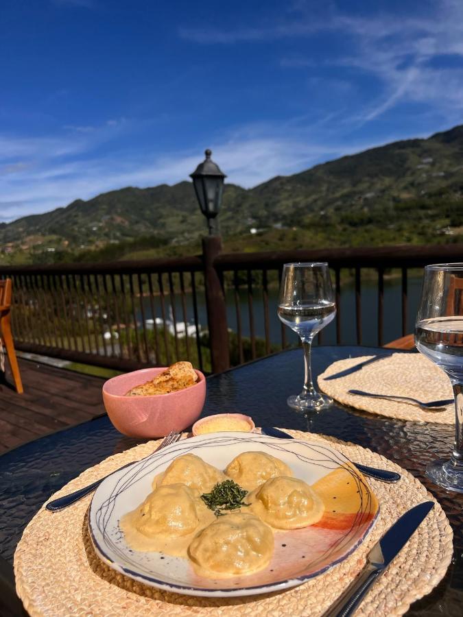 1714 Hotel Boutique Guatapé Екстериор снимка